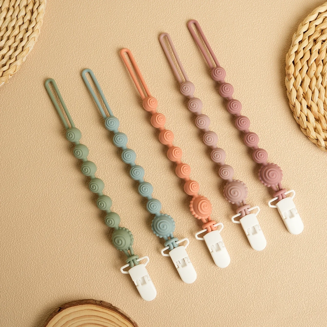 

Color Kids 1PCS Baby Anti-drop Pacifier Clip Silicone Pacifiers Chain Infant Nipple Soother Chain Clips Dummy Holder Nipple Clip
