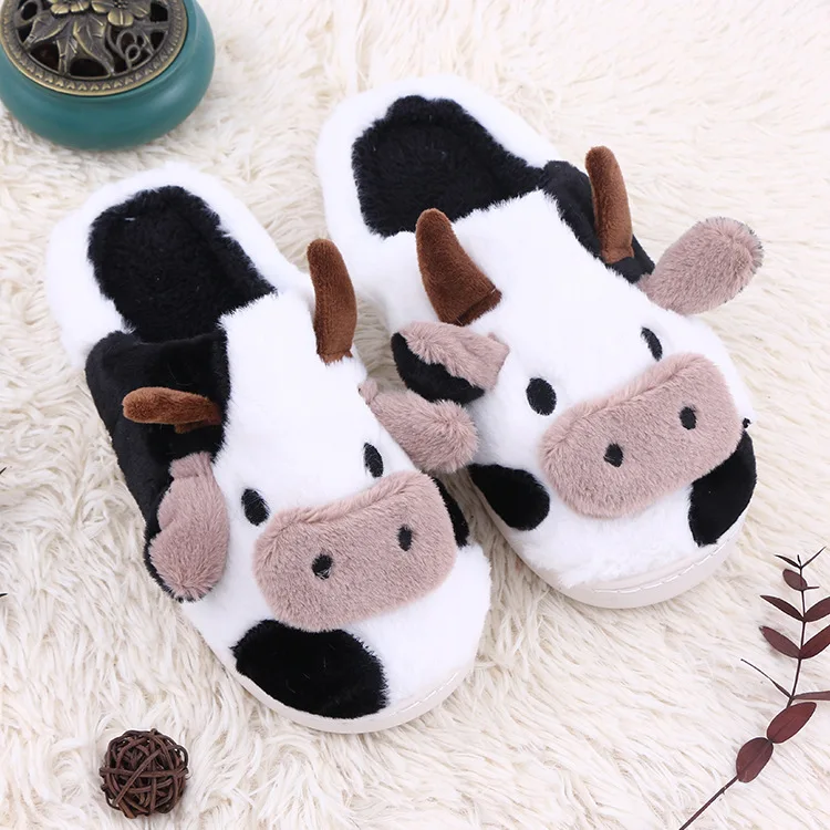 Winter Home Slippers for Couples Warm Plush Neutral Cartoon Cow Indoor Anti Slip Comfortable Cotton Slippers for Men and Women