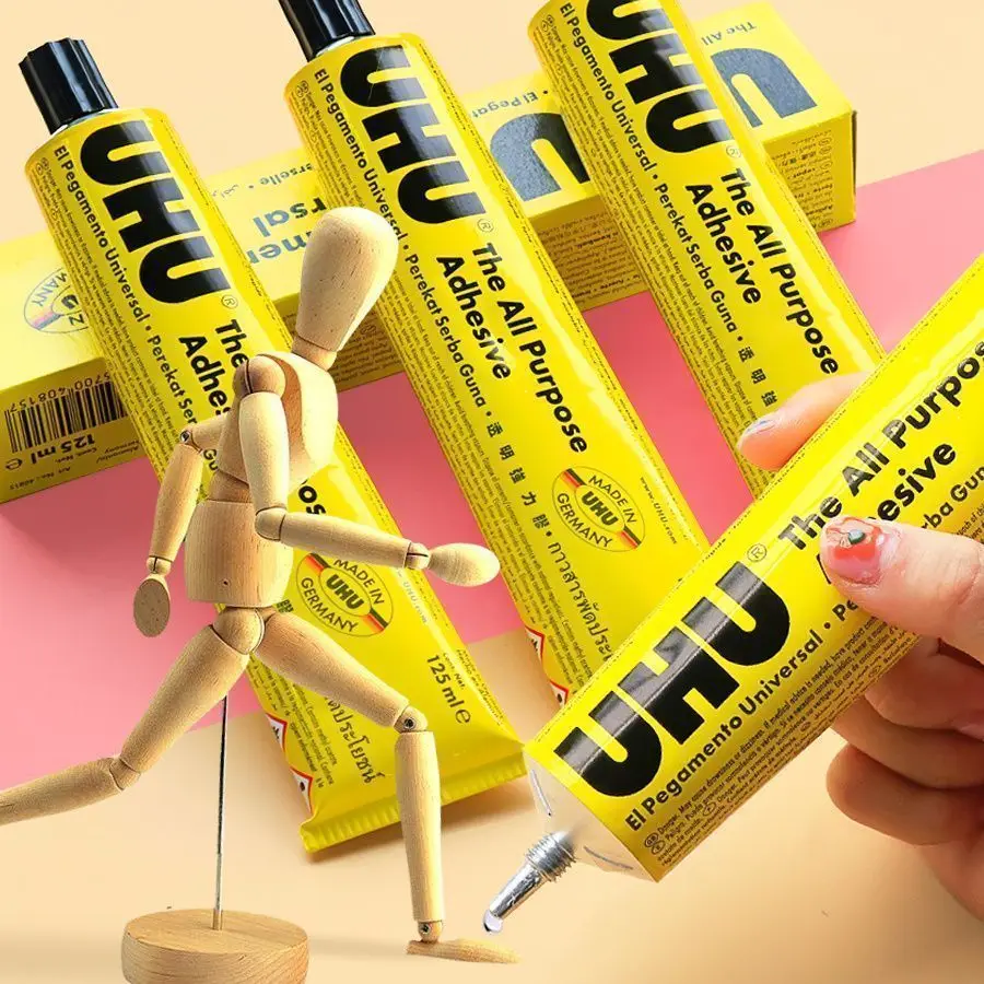 UHU Super Glue to preferowany klej do rękodzieła o niezwykle mocnej przyczepności i w formie białej, płynnej pasty.