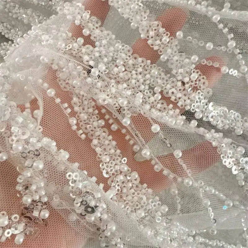 Verkauf Meterweise. Perlen-Pailletten-Streifen-Spitzenstoff Hohe Qualität, Luxuriöses Abendkleid, Französische Spitzenstoffe zum Nähen – Detail 3