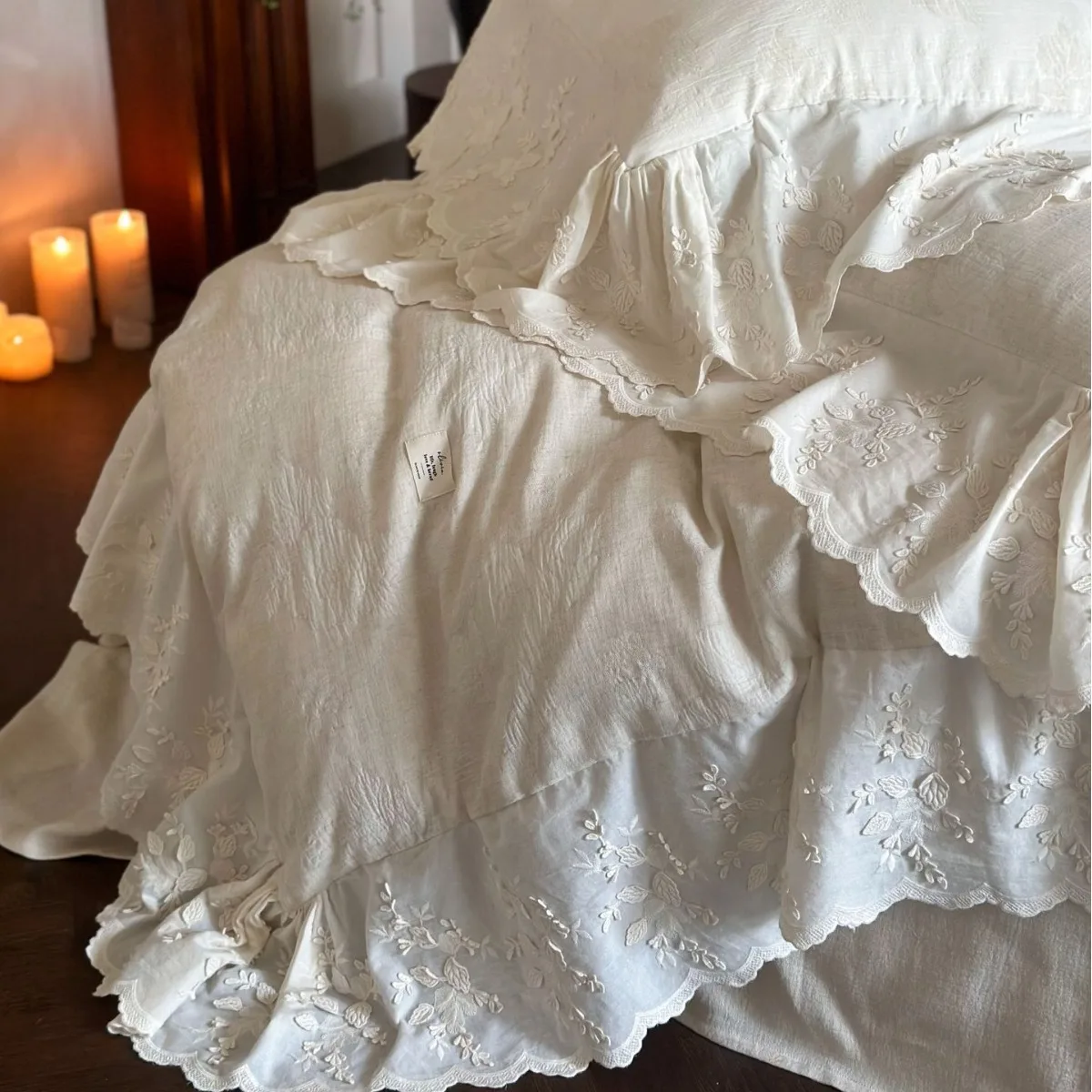 

Customizable French Retro Four-piece Cotton Cotton Lace Lace