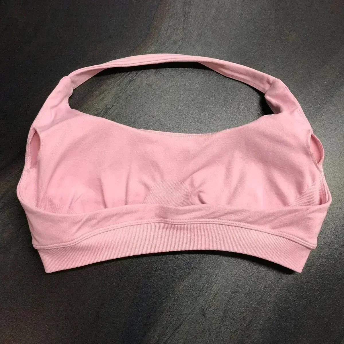 Reggiseno sportivo da impatto Reggiseno senza cuciture da donna Reggiseno sexy con apertura sul retro Yoga Top Reggiseni Supporto medio Palestra Crop Top Abbigliamento sportivo imbottito