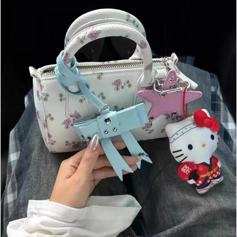 

Kawaii Hello Kitty Sanrio Versatile Boston Bag 2025 New Handbag Commuter Single Oulder Crossbody Bag Ular All Seasons