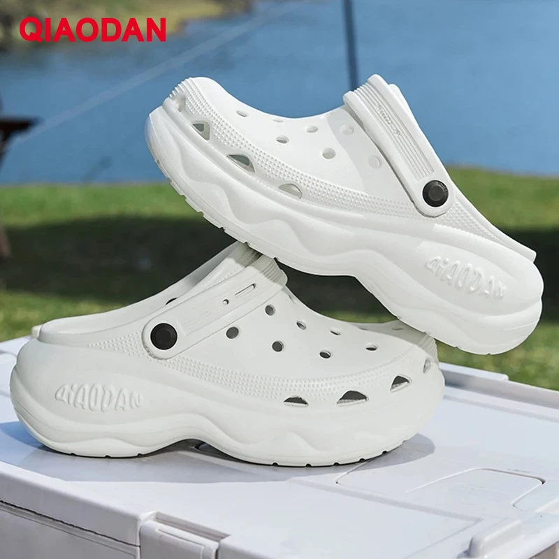 

QIAODAN Hollow Out Sandals Beach Outdoor Sport Slippers Women Breathable Anti-Slip Ultra-Light Summer Slides Shoes QXL112252435R