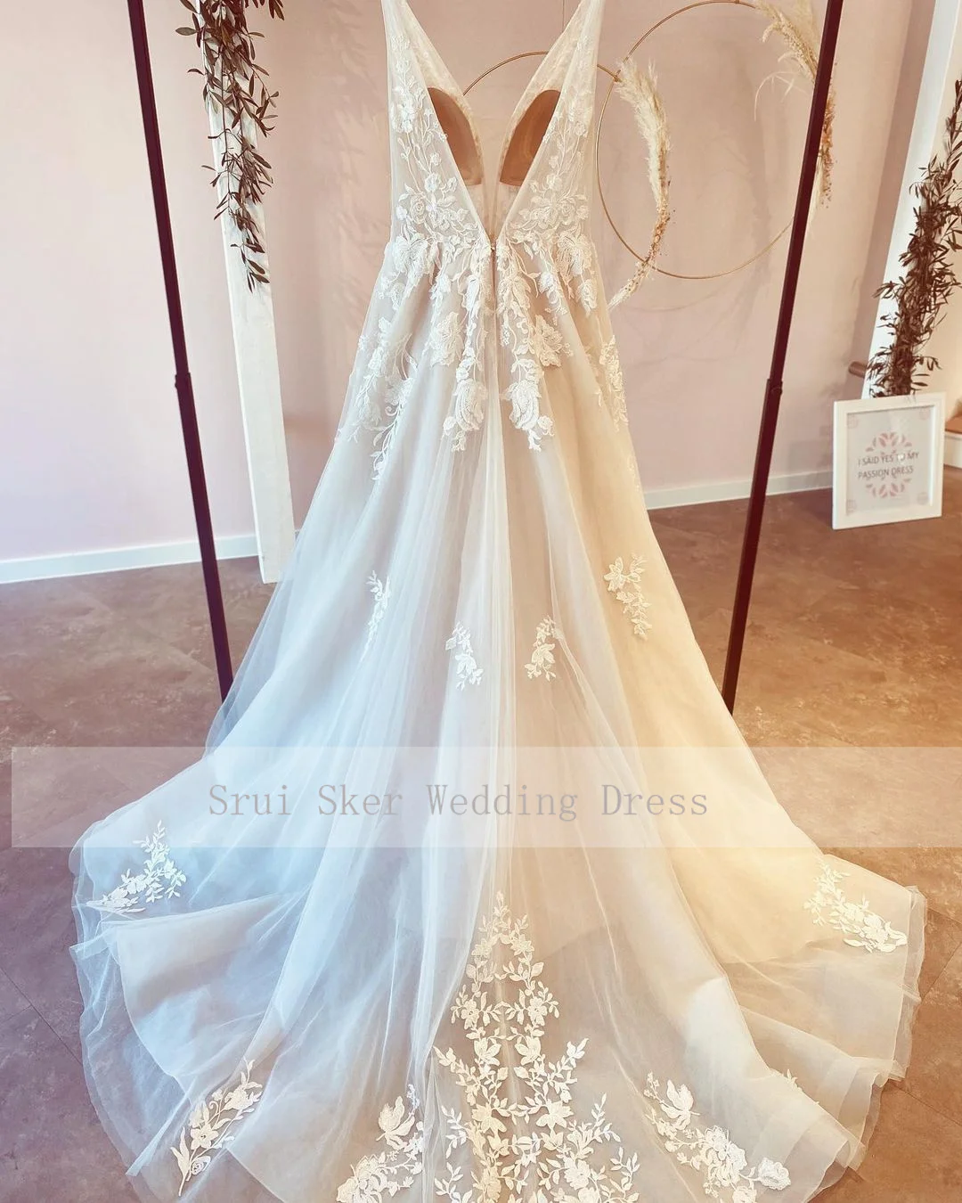 Elegante a line vestido de casamento 2021 decote em v apliques de renda sem costas tule varredura trem casamento vestido de noiva vestidos de noite