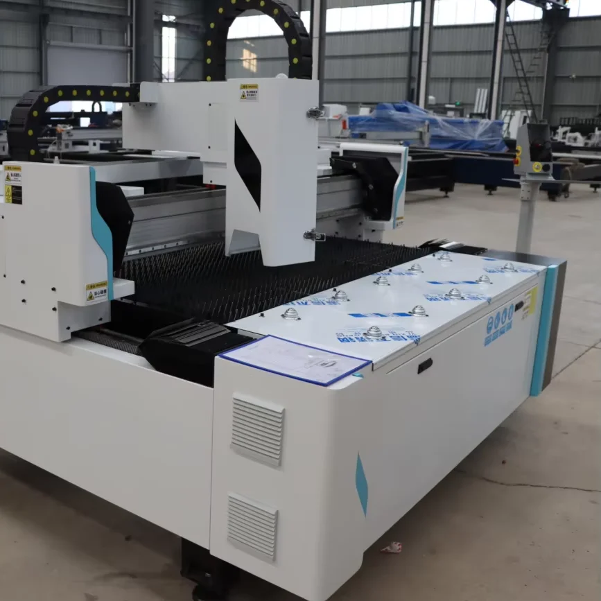 

Лазерный станок для резки с ЧПУ мощностью 1500 Вт/3000 Вт | для нержавеющей стали, листового углеродистого металла | Автоматический и высокоточный