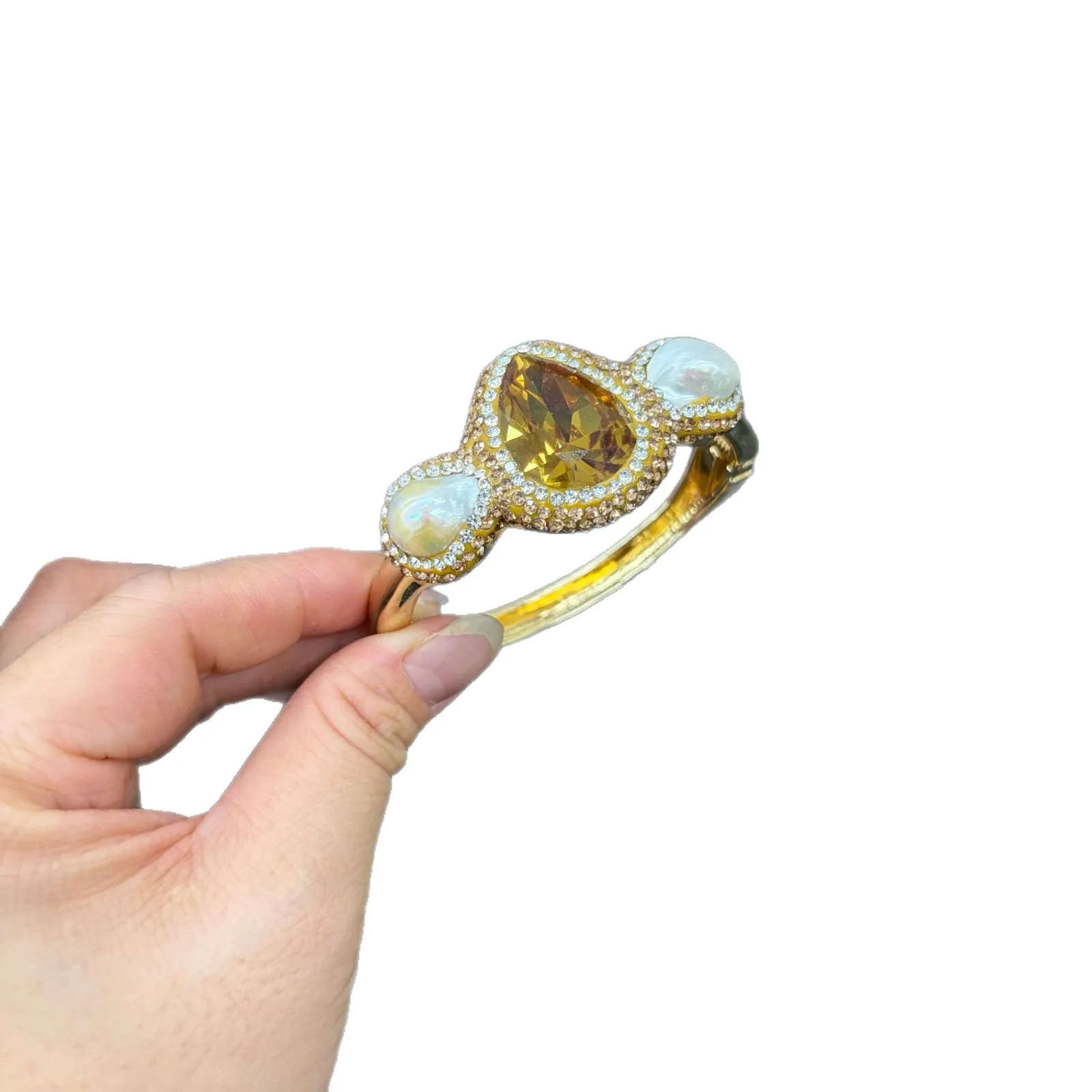 Fashion Elegant Bangle Inlaid Ivory White Pearl Women Fashion Wrist Ornament Versatile Daily Banquet Party Costume Jewelry - view 5