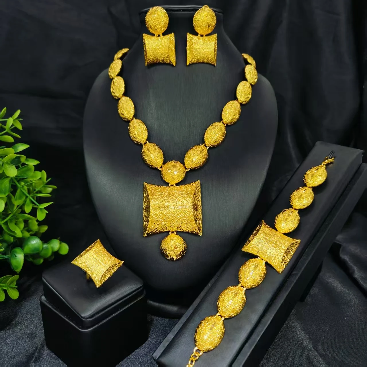 

Indian Dubai Luxury 24k Gold Plated Necklace And Earrings Jewelry Sets For Women Ethiopian Bridal Set Wedding Party Gifts