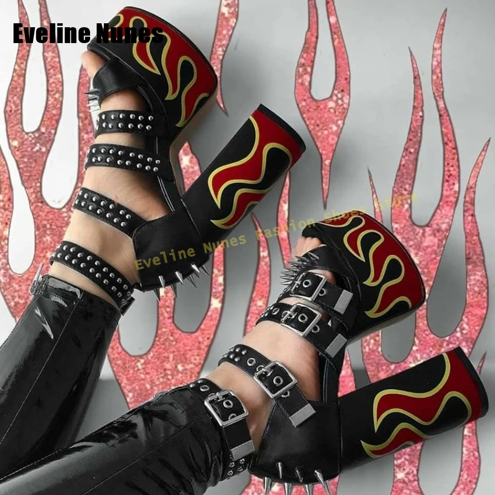 

Fire Flame Pattern Rivet Platform Sandals Open Toe Block Heels Ankle Strap Extreme Court Motorcycle Shoes 2025 Summer New Style
