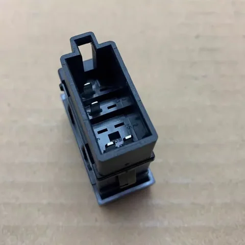 Для CNHTC SINOTRUK SITRAK G7S G5S выключатель питания 812W25503-7012 C9 новый дополнительный переключатель блокировки дифференциала детали для капельного грузовика