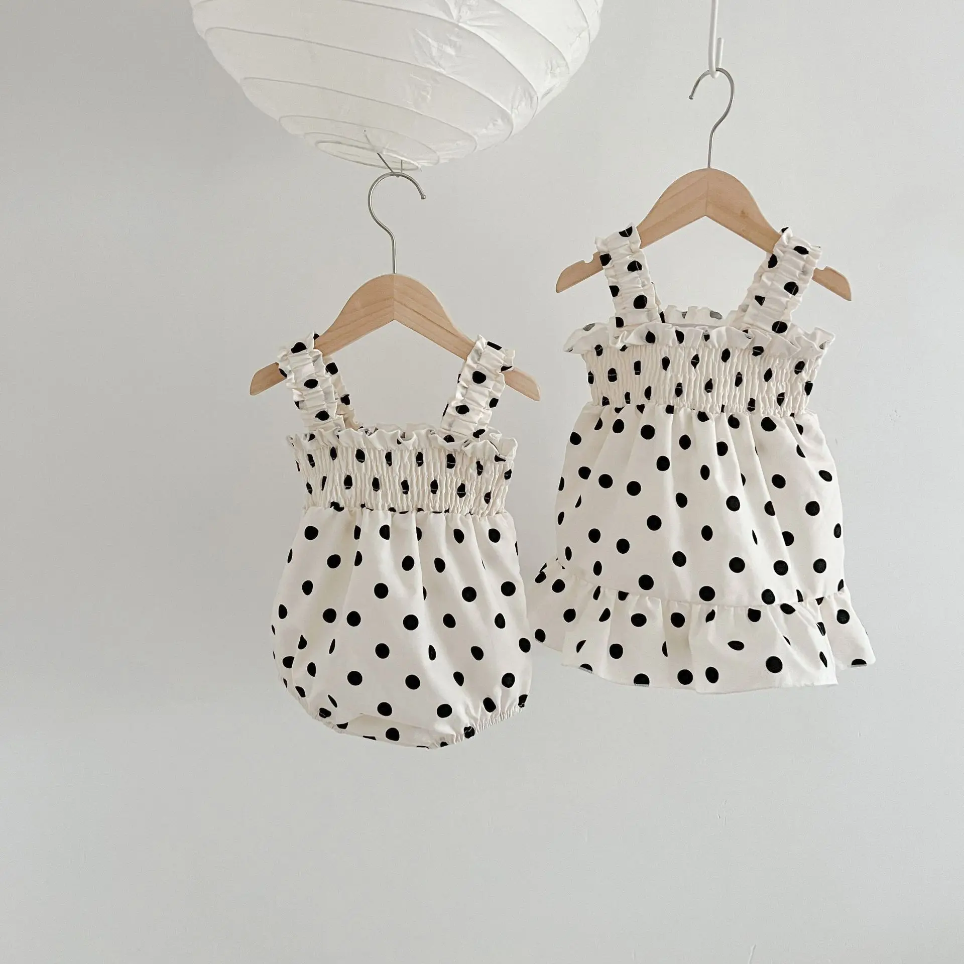 

Korean Baby Summer Clothes Suspender 2025 New Style Polka Dot Romper Newborn Princess Skirt Summer Baby Girl Suspender Skirt Set