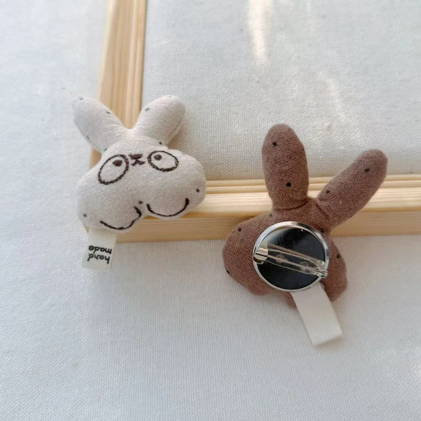 Japanese Forest Kawaii Animal Fabric Brooch Versatile Pin for Bag and Clothing Cute Cartoon Accessory