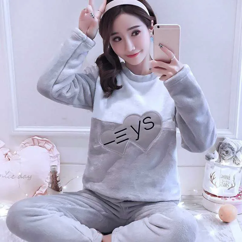 Conjunto de pijamas de franela cálida para mujer, ropa de dormir de manga larga, terciopelo Coral grueso, dibujos animados, Otoño e Invierno