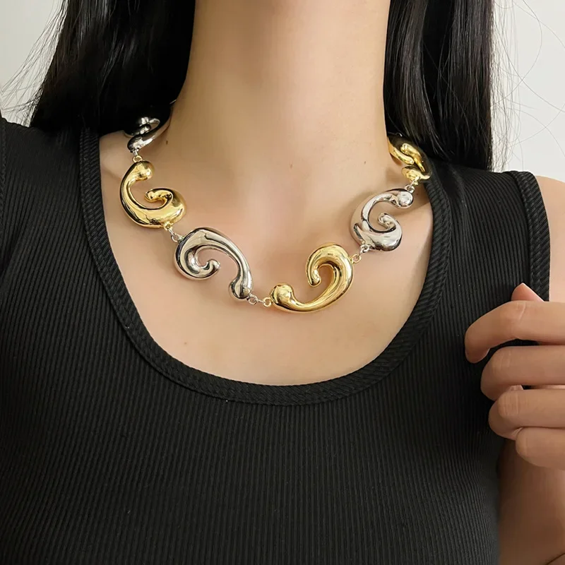 

Simple and high-end spiral water drop metal necklace women's model