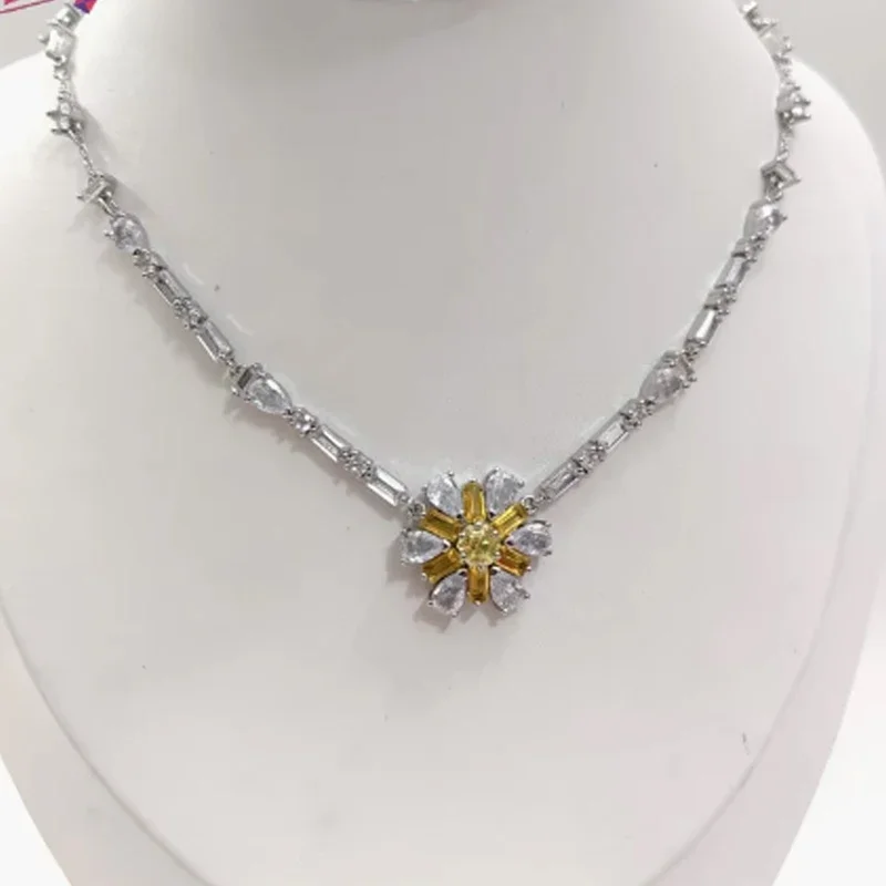 SW جديد عالي الجودة رائج البيع Idyllia مجموعة قلادة على شكل زهرة صفراء مختلطة للمجوهرات النسائية هدية رومانسية للعطلات