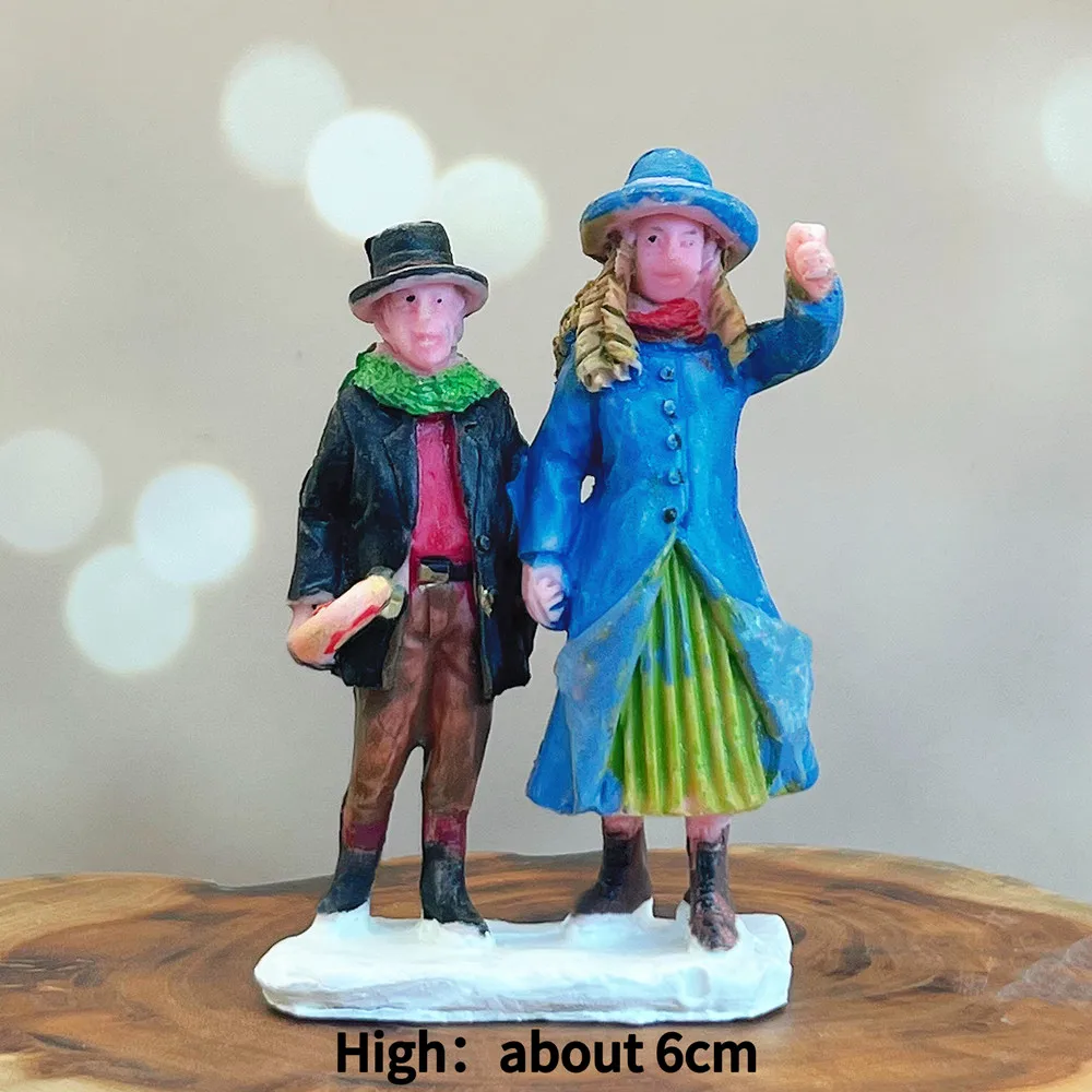 Christmas Winter Couple Resin Mini Figurine, Holiday Village Desktop Ornament