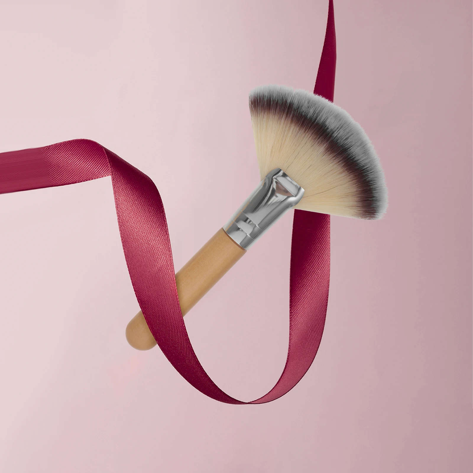 

4Pcs Fan Brushes Soft Nylon Face Powder Makeup Tools Facial Highlighter Cheek Contour Setting Blending Fan for Facials