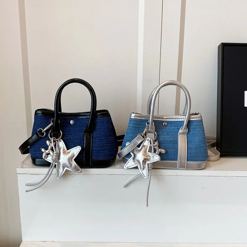 

Elegant Handle Bag With Enamel Accents For Women For A Sophisticated And Colorful Artistic Look