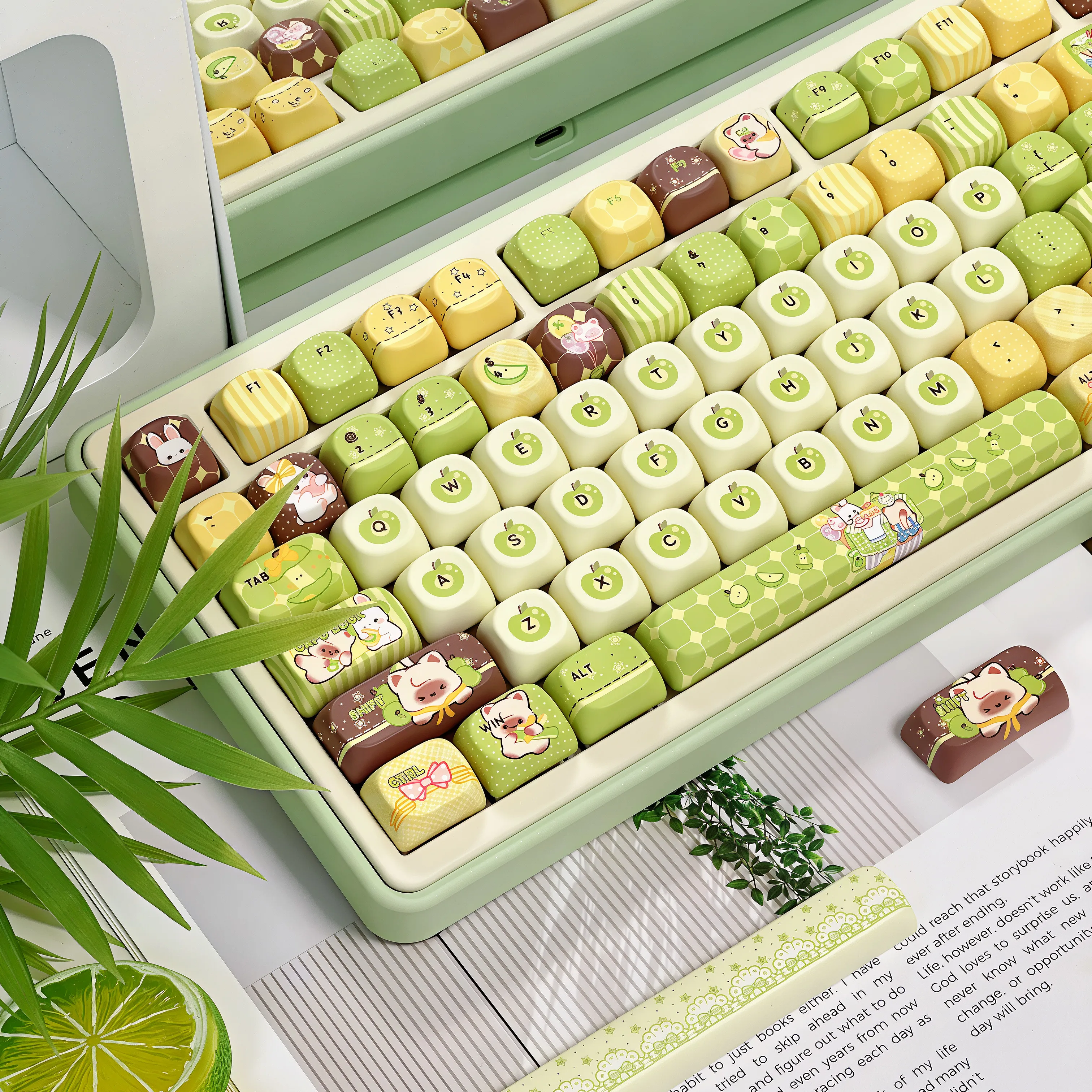 MAIMOOO Light Green Fruit Keycap MOA Profile Round Cartoon Cute Cat Rabbit PBT Custom Keycaps for 68/87/104 Mechanical Keyboard