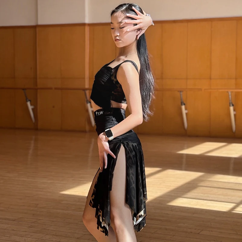 Sexy Latin Dans Kostuum Vrouwen Zomer Kwastje Tops Spleet Rok Rumba Cha Cha Tango Dansvoorstelling Kleding Zwarte Jurk DNV20186