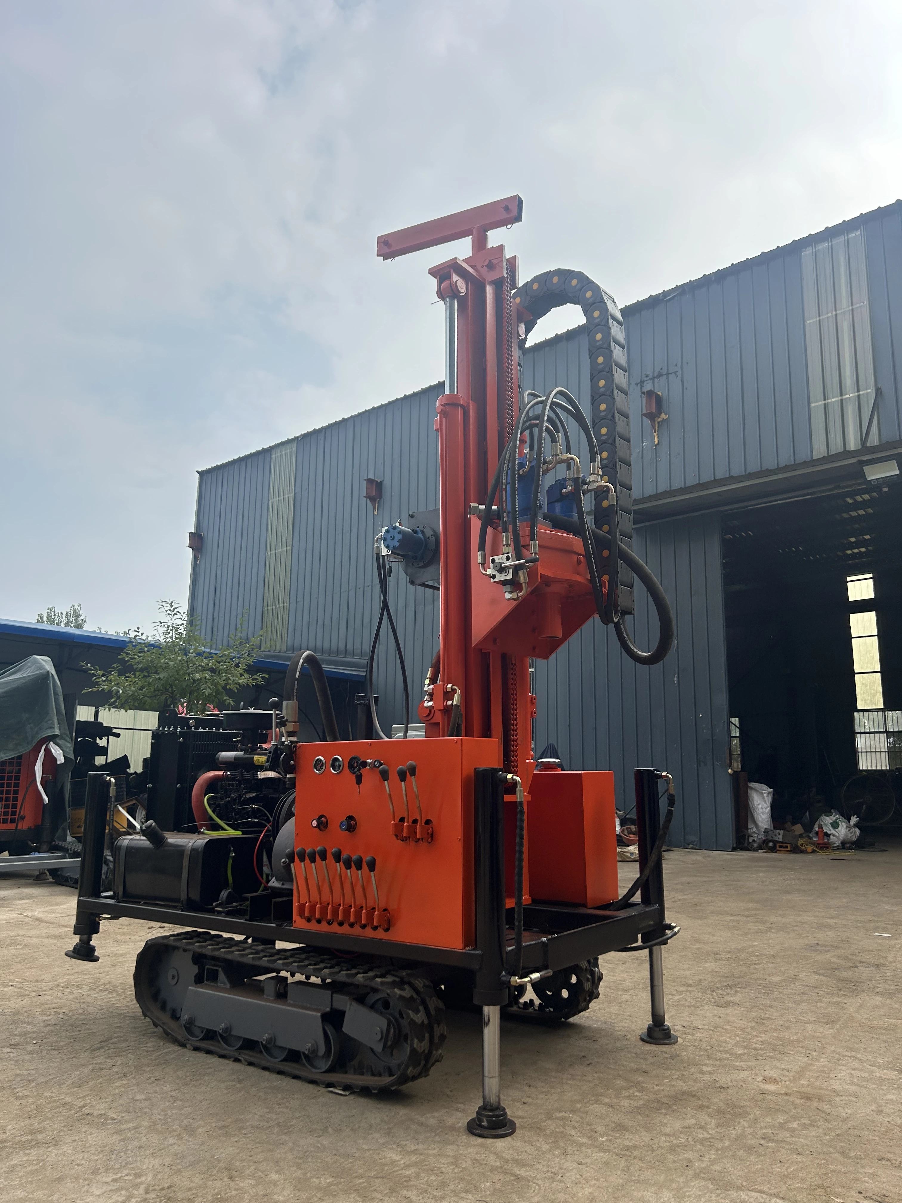 맞춤형 180m 200m 유압 디젤 엔진 수중 시추기