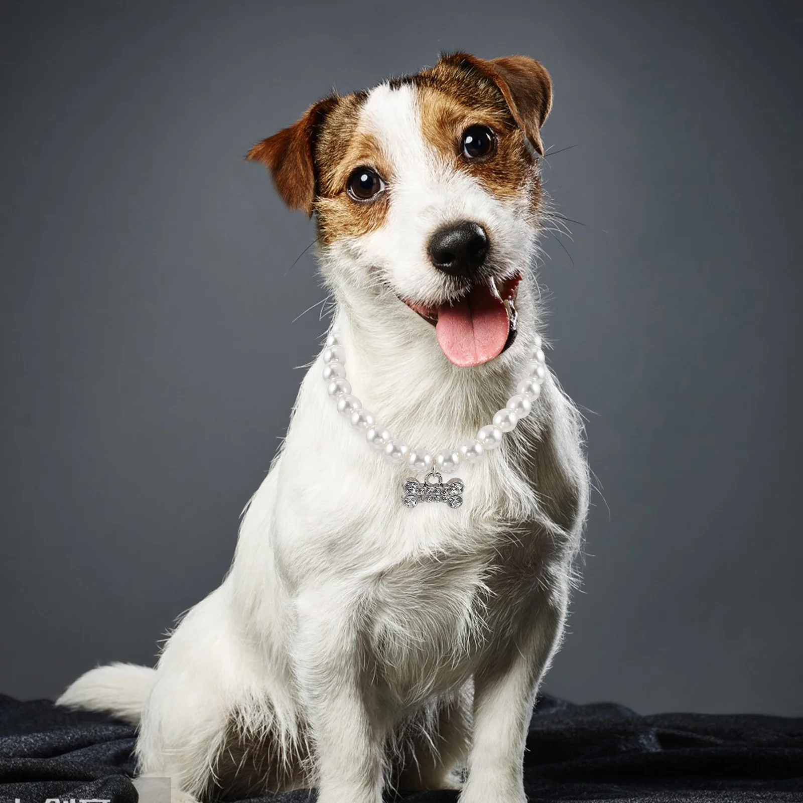 

2Pcs Pet Collar Bow Pearl Necklace Adjustable Bone Pendant Jewelry for Small Dogs Cats Party Photo Accessories Lightweight