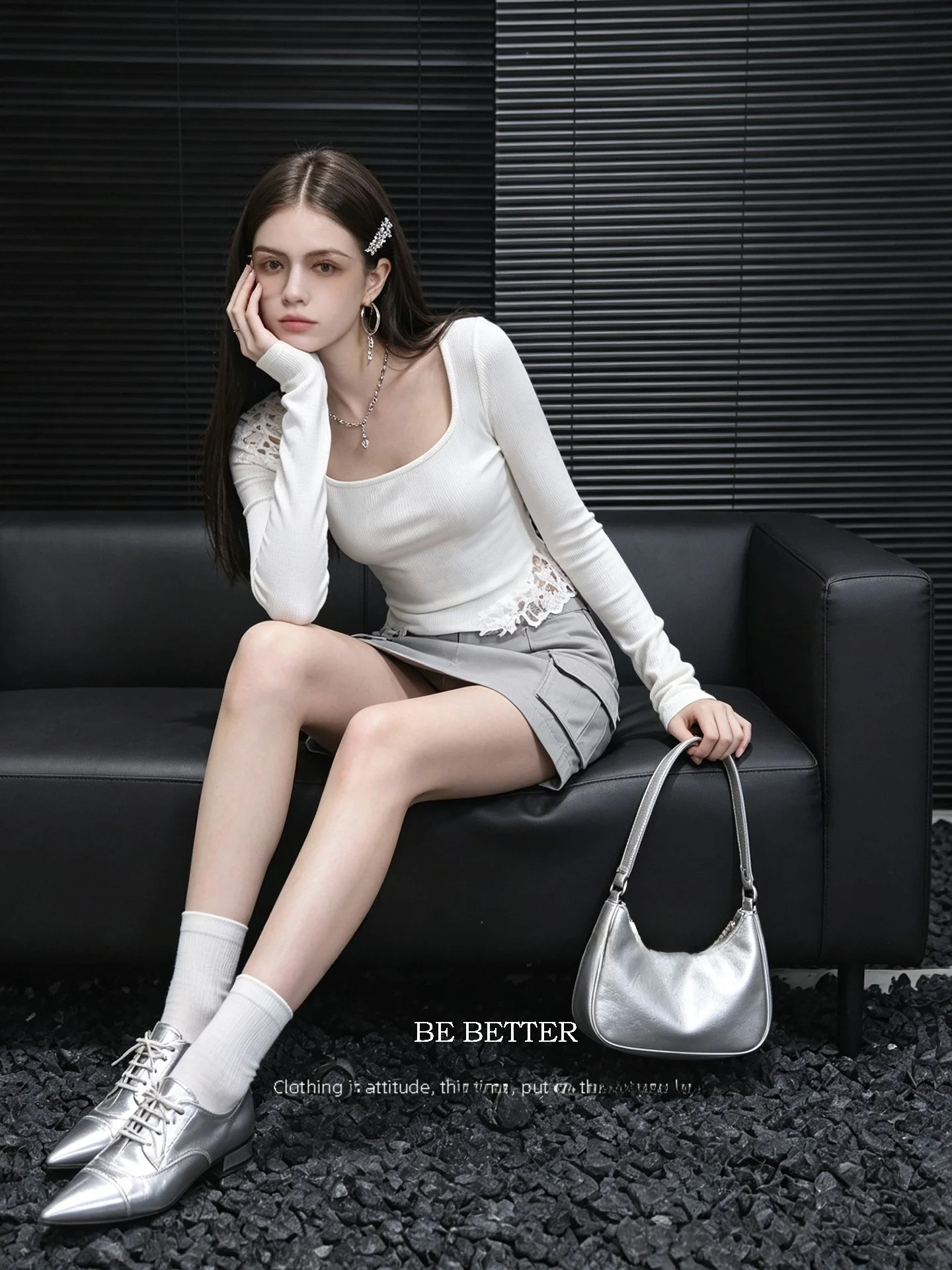 Huaappuw White Lace Hollow out Slim Fit T-Shirt Women's Fashion Design Autumn New Style Long Sleeve Splice Neck Line Top