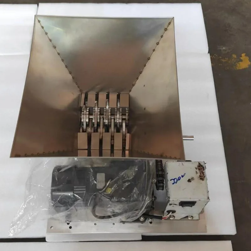 

110V 220V Electric Pear Crushing Machine Stainless Steel Bread Candy Crusher Machine Commercial Fruit Crusher Machine