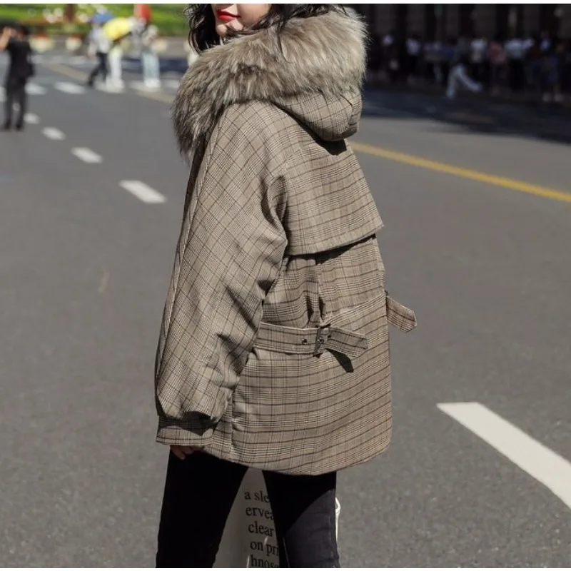 

2025 New Winter Season Thick Short Sleeve Cotton Coat Women's Clothing Jacket