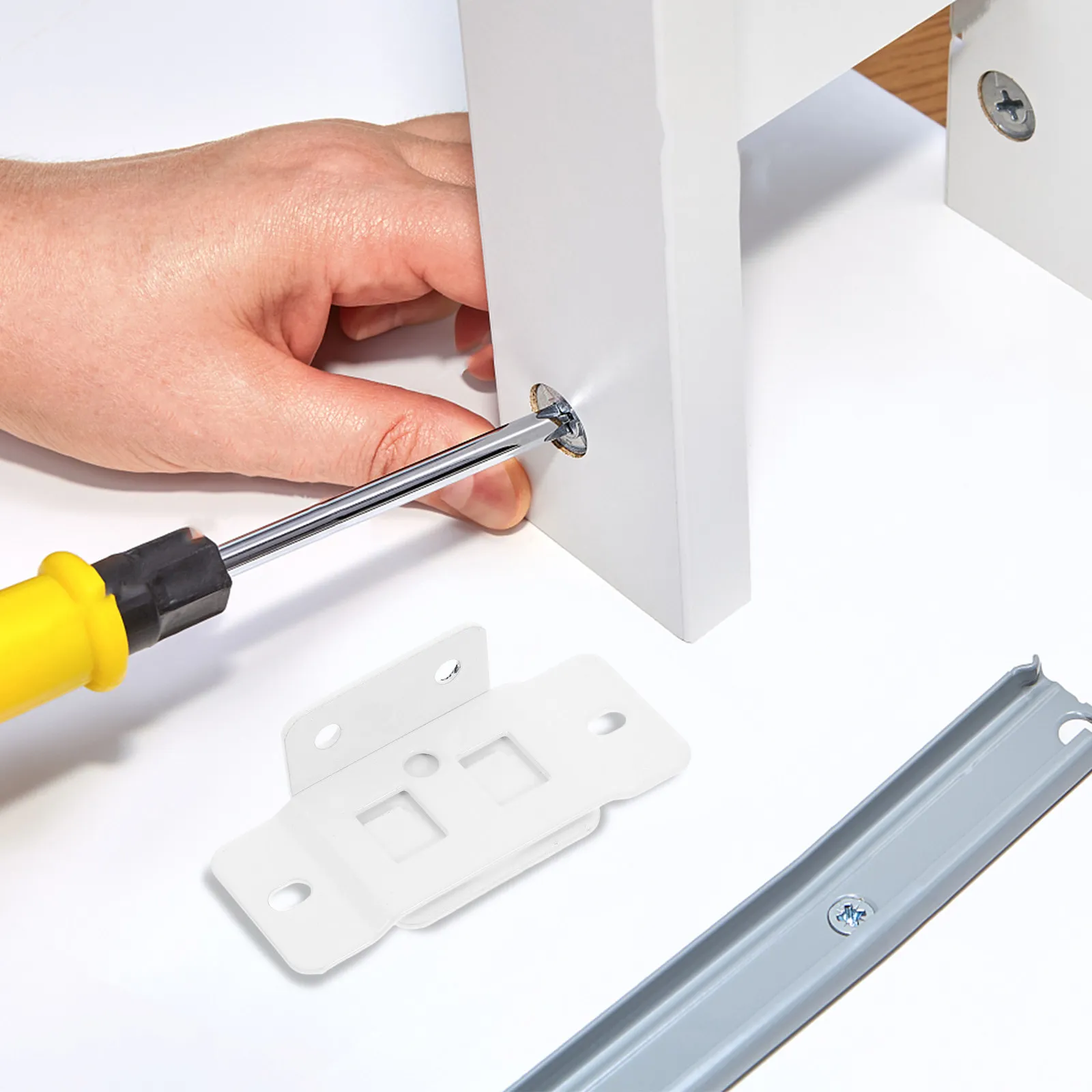 20Pcs 2-in-1 Sectional Connectors Furniture Shelf Brackets Metal Corner Braces Wood Furniture Corner Connector Angle L Brackets