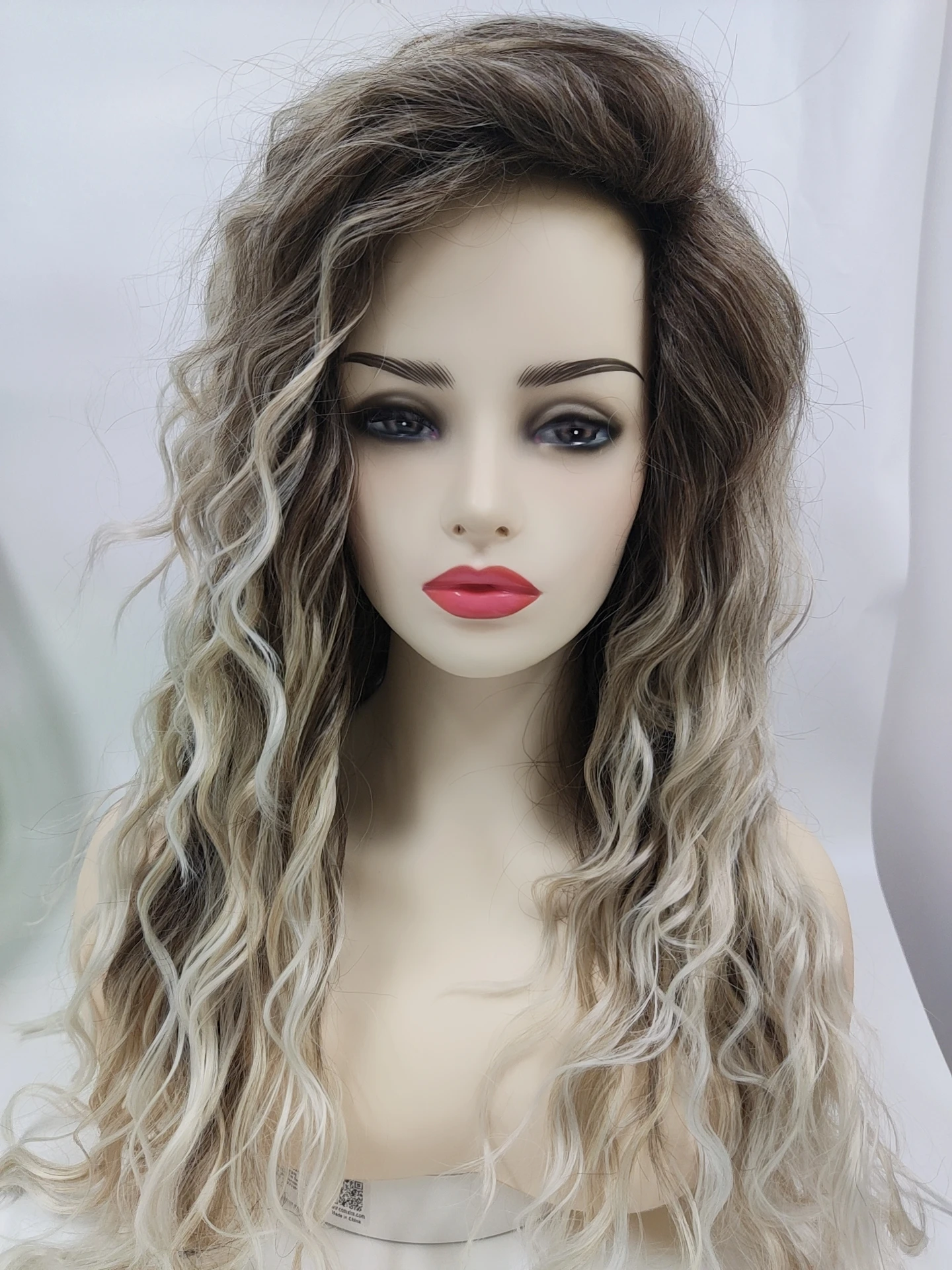 Women\'s Fashion Long Curly Wig Natural As Real Hair Blonde Soft Heat Resistant Synthetic Deep Wave Charming Party Wig