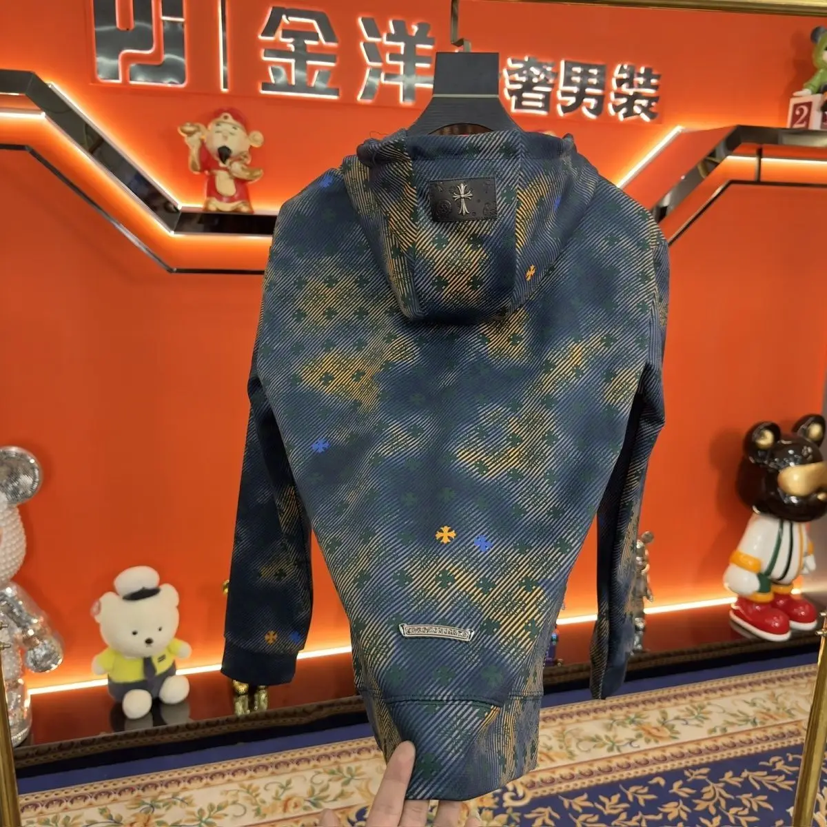 2025Autumn and winter new men's hooded sweater fashion design trend sense light luxury pullover long sleeve niche top