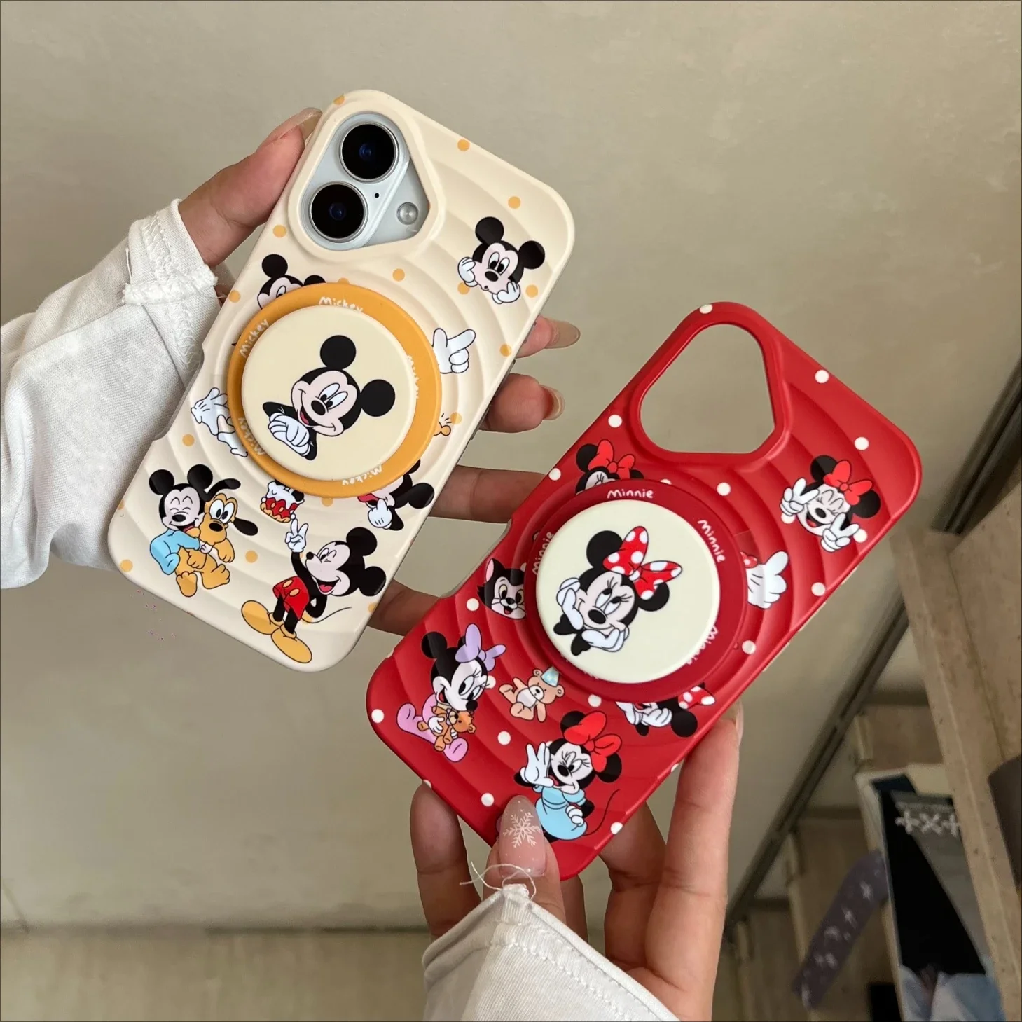 

Cute Cartoon Mickey Minnie Bracket Magnetic Wireless Charging Mobile Phone Case for IPhone 16 Pro Max 16 15 14 13 Phone Case