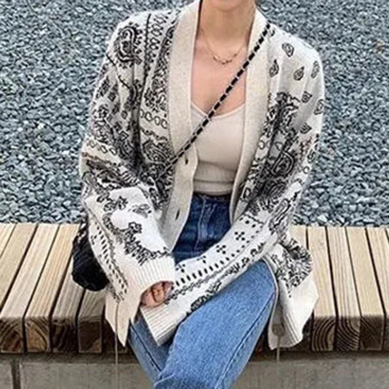 Korean Jacquard Knitted Cardigan Women\'s 2024 Autumn/Winter New V-neck Button Retro Style Loose Sweater Jacket for Women