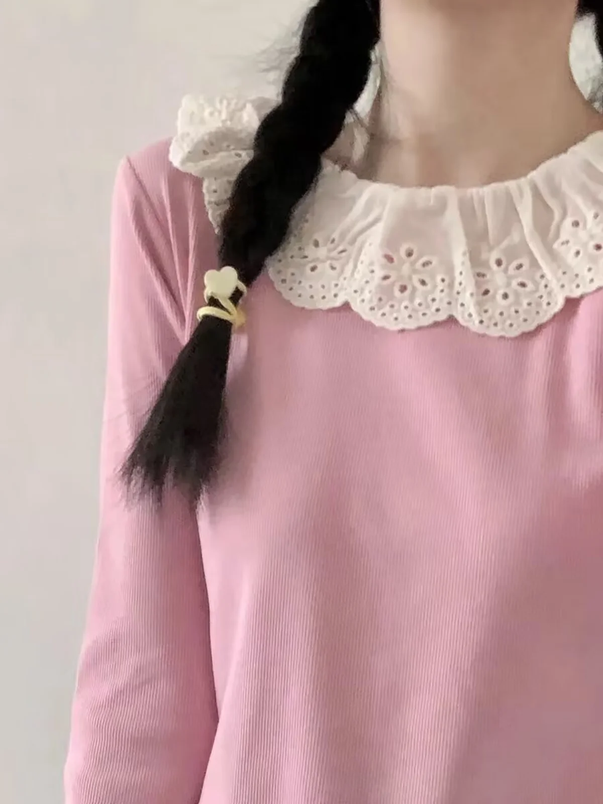 เสื้อยืดคอตตอนเนื้อนุ่ม ทรงเข้ารูป แขนยาว แต่งลูกไม้สไตล์ญี่ปุ่น สำหรับใส่เป็นเสื้อตัวใน นักเรียน นักศึกษา  ฤดูใบไม้ร่วง ฤดูหนาว