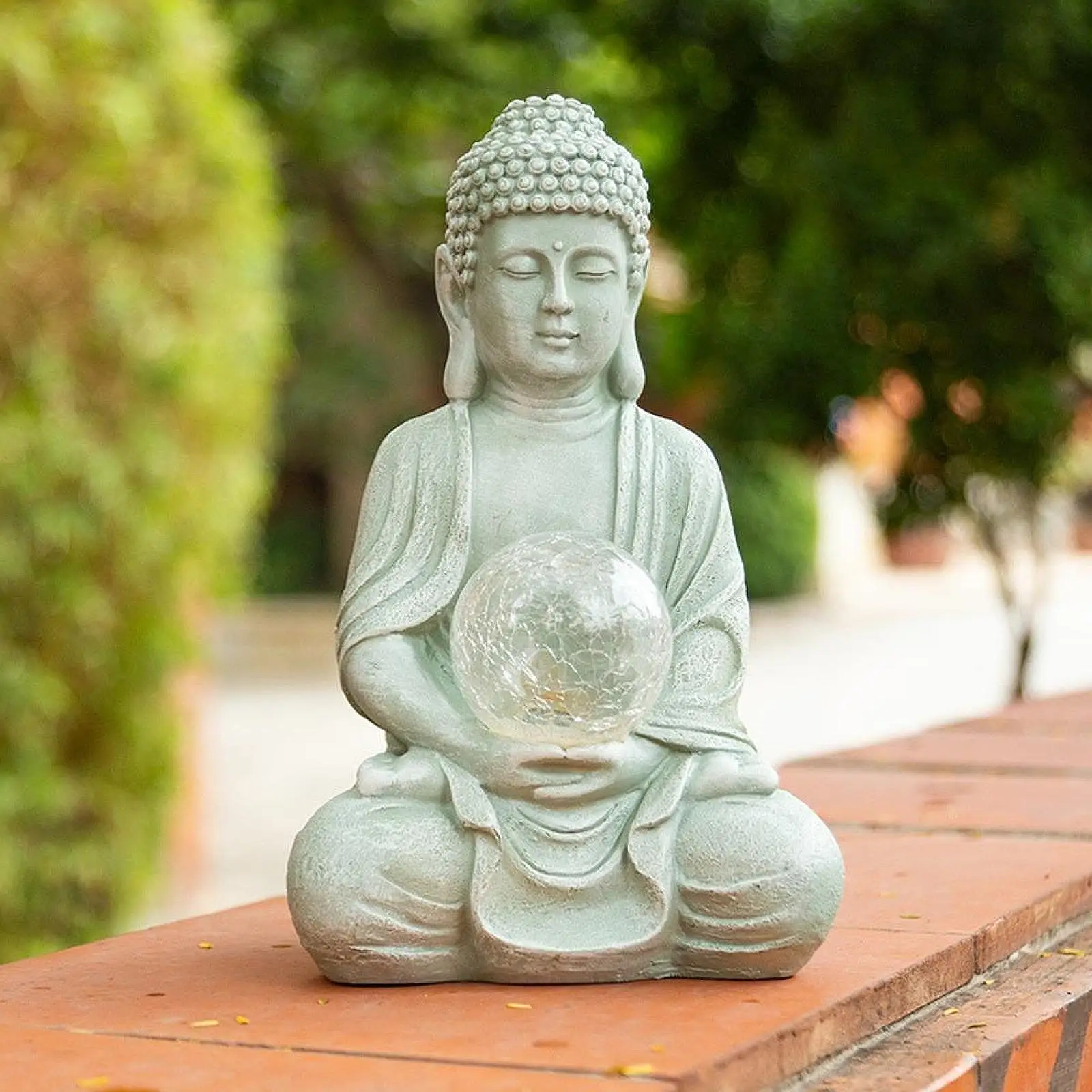 Buddha Figurine Solar Outdoor Garden Statue Light for Courtyard Porch Patio