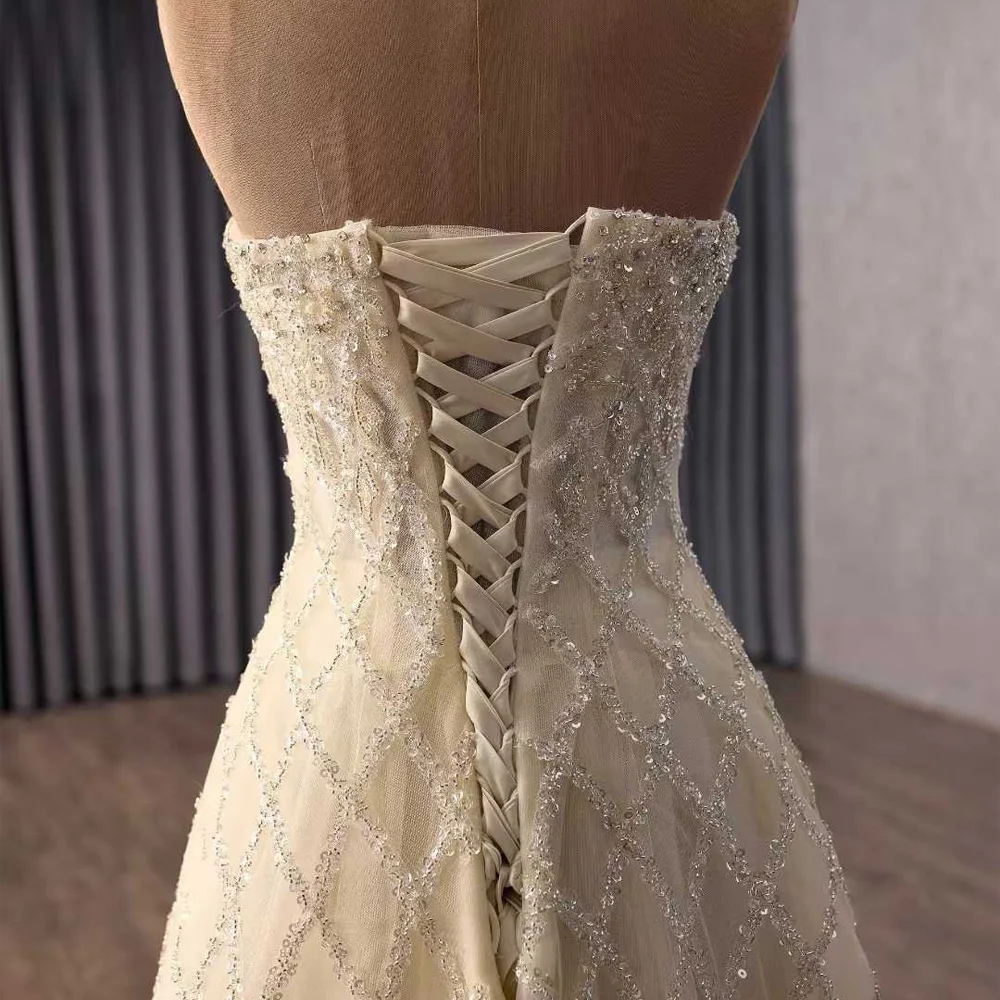 Gold Sweetheart Evening Dress For Women With Customizable Lace-Up Back Sheath Fit Gown For Special Occasions Robe Soirée