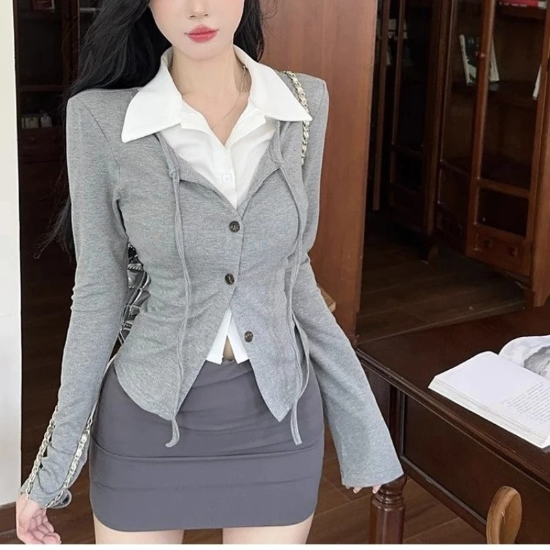 

Поддельные контрастные лоскутные тонкие сексуальные топы из двух предметов, весенне-осенние корейские молодежные футболки с длинными рукавами, модная тенденция, женская одежда