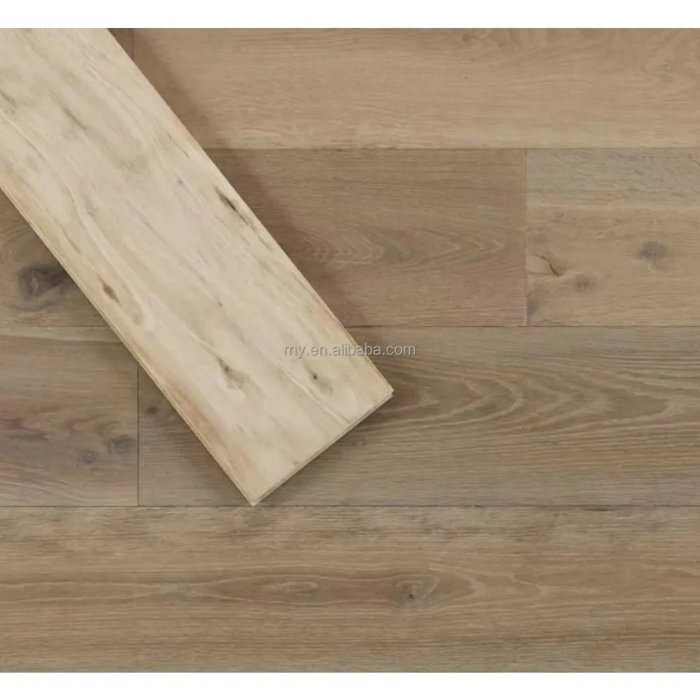 Versión personalizada del piso de roble blanco, proceso de trefilado de villa de madera de ingeniería