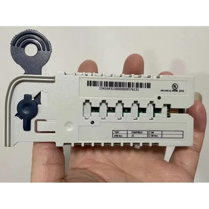 MM330 E94AYM33 Brand New Drive storage card Fast shipping