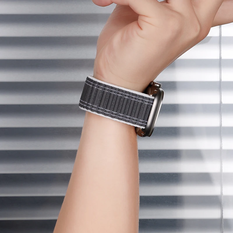Cinturino in nylon per Apple Watch 46mm 42mm Bracciale intrecciato Cinturino sportivo per Iwatch 11 10 9 8 44/40mm Accessorio per cinturino Ultra49mm