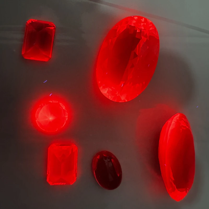 Rubi Fluorescente com Sangue Sob Luz UV, Vermelho Oval Facetado, VVS, Pedras Preciosas Soltas para Fazer Jóias, Pedra Preciosa, 13x18mm, 16.0ct