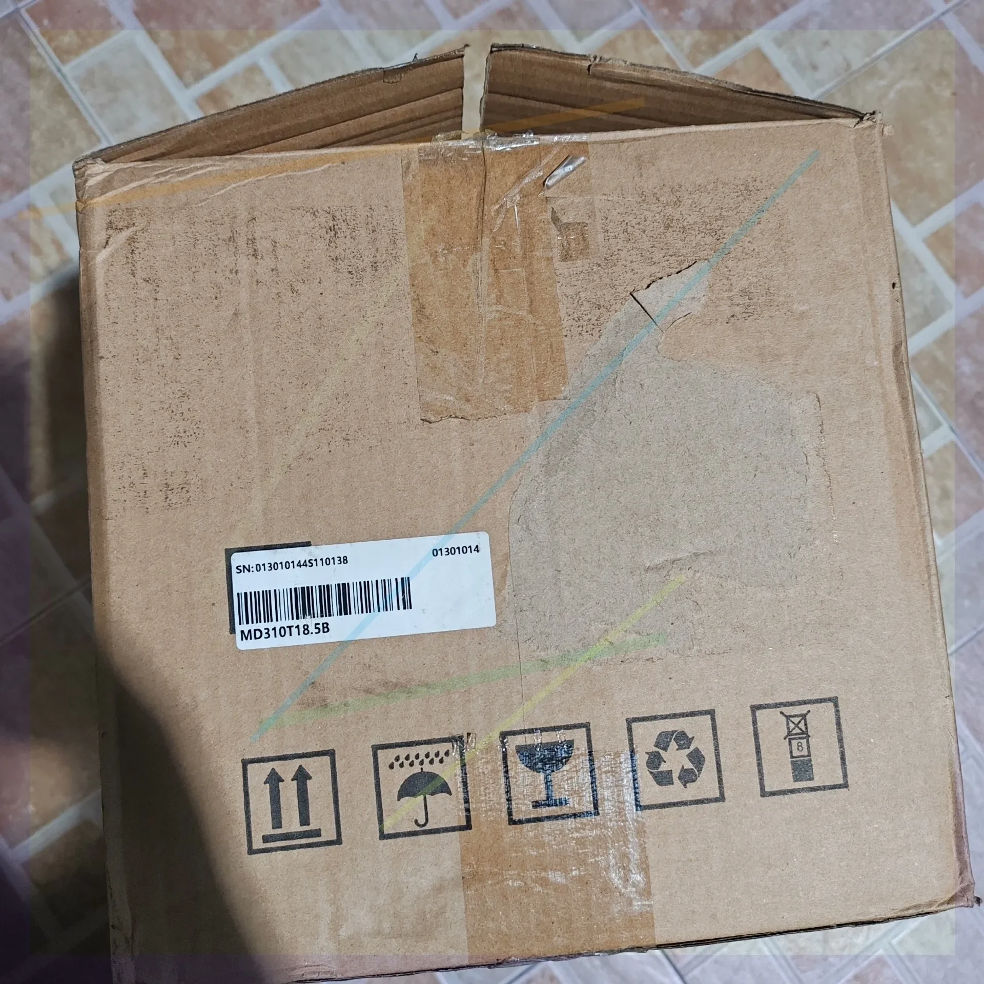 

Huichuan inverter MD310T18.5B is brand new and original, and the box code is the same.