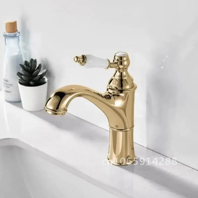 robinet-de-lavabo-de-salle-de-bains-a-levier-unique-et-robinet-chrome-chaud-et-froid-mitigeur-de-lavabo-en-laiton-classique-solide