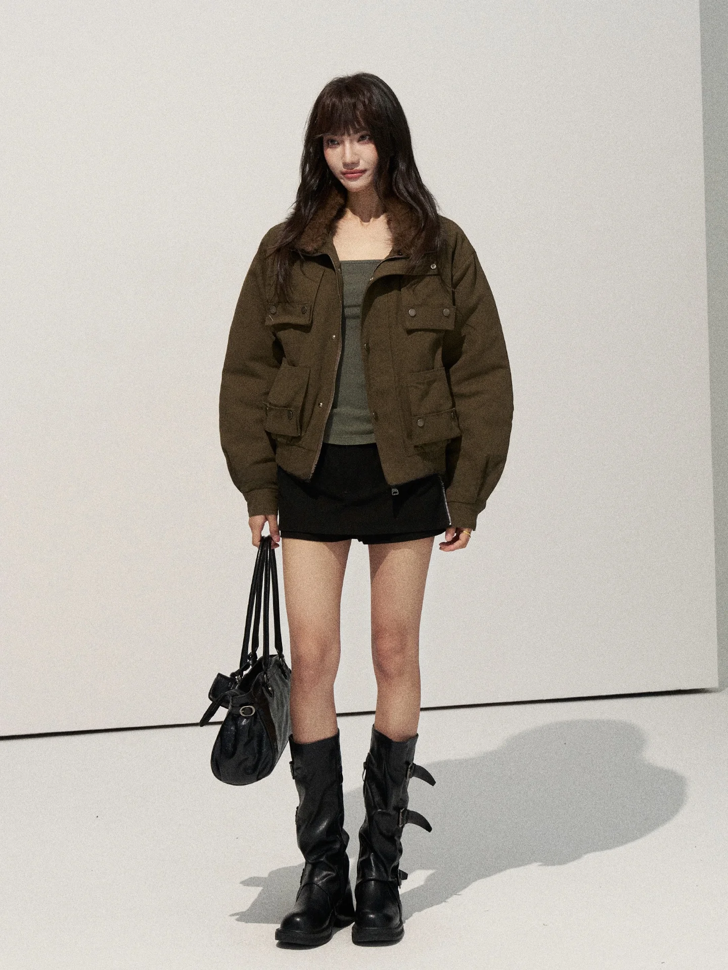 

Куртка Flower7 Heavy Du из хлопкового денима со съемным меховым воротником для женщин, корейский стиль, однотонная, для повседневной носки, производство Китай