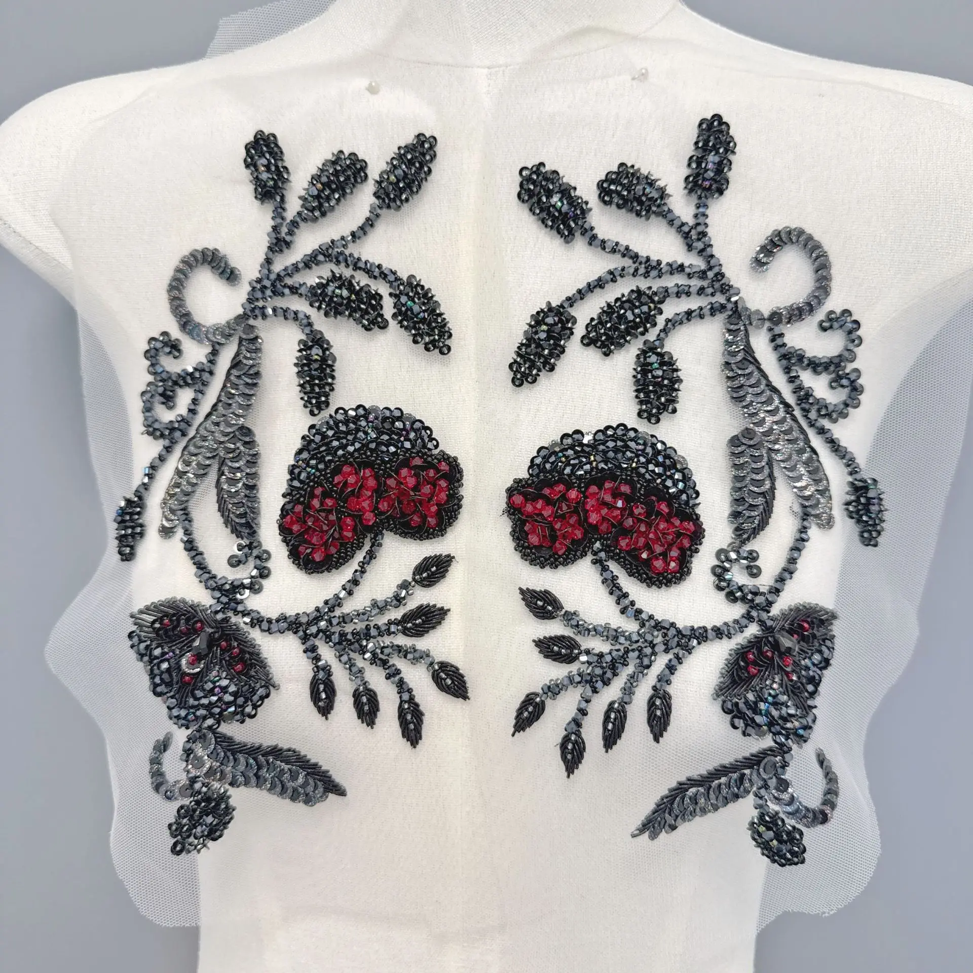 

A216 Indian Silk Rhinestone Flower Embroidery Cloth with White Gold Wedding Dress Decoration Accessories Handmade Stickers