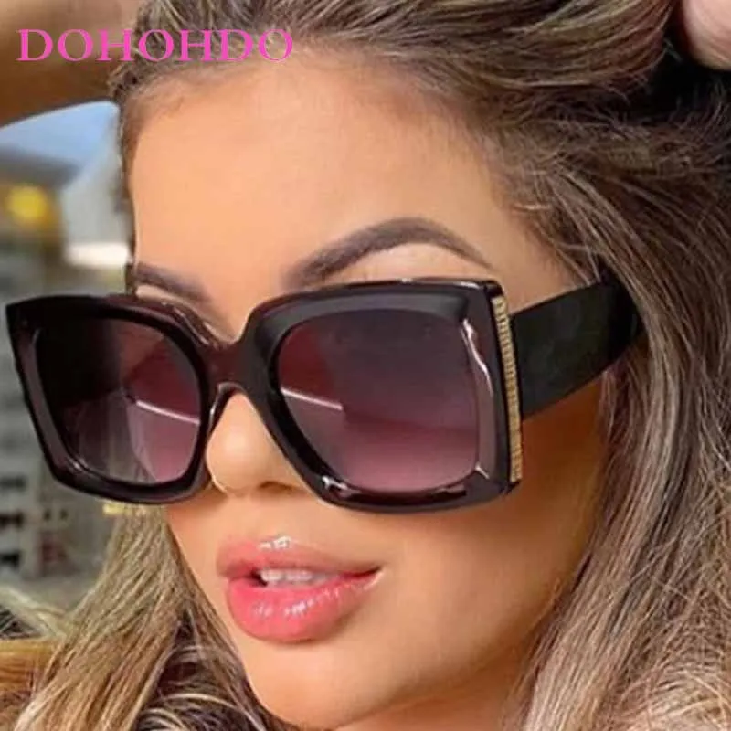 

DOHOHDO Classic Square Women Retro Sunglasses 2025 New Fashion Gradient Mirror Wide Legged Shades UV400 Men Trendy Sun Glasses