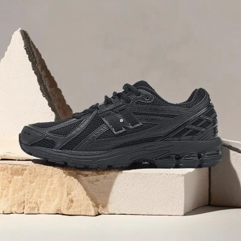 

Fashionable New all black dad shoes for men and women, black warrior sports and leisure shoes mesh breathable women's shoes