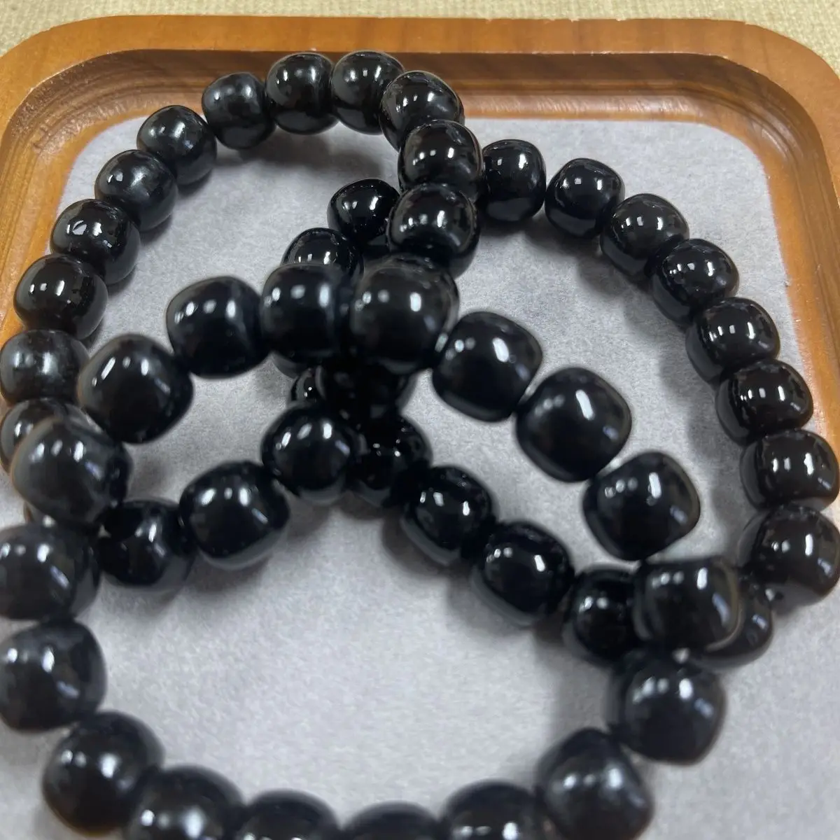 

Natural Hetian Jade Ink Jade Bracelet.