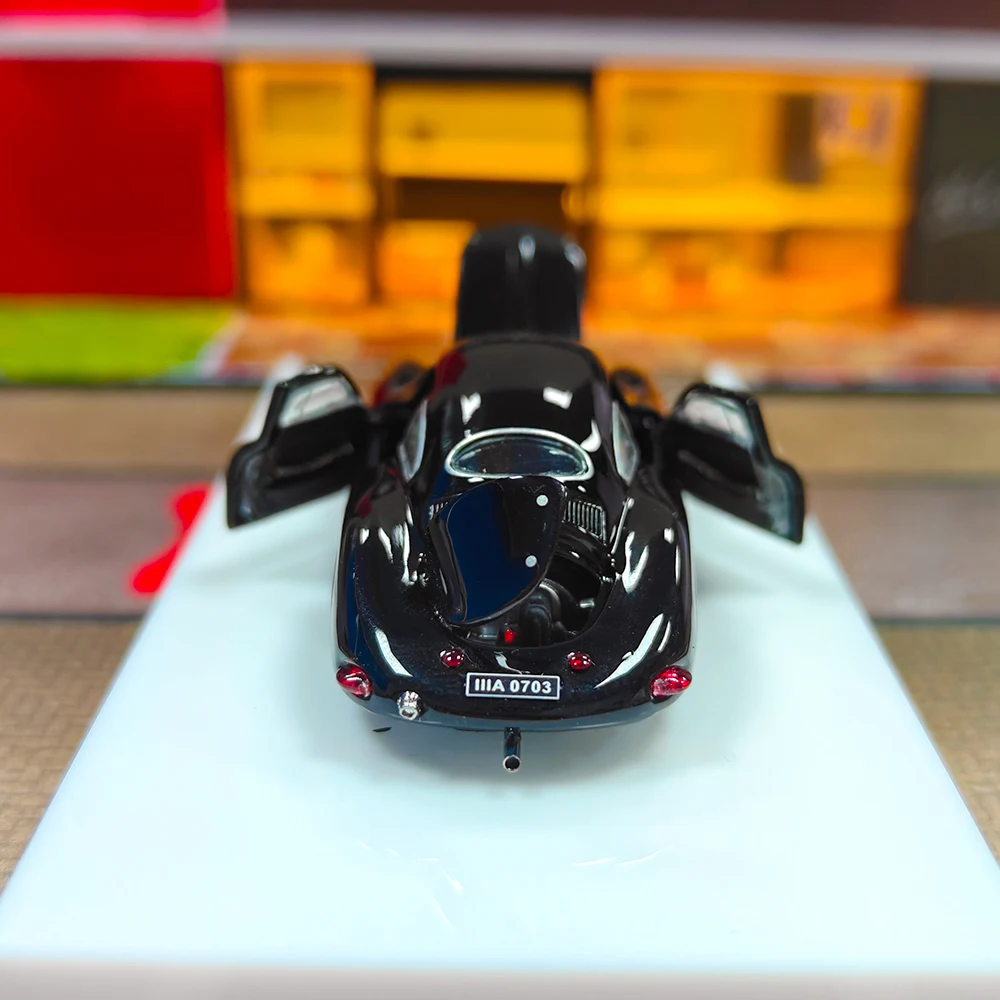 نموذج Oldtime 1:64 TYPE64 1939 نموذج سيارة معدني أسود